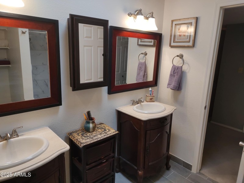 master bed bath