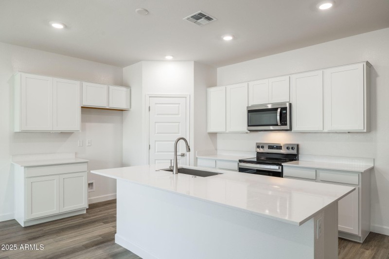 4-web-or-mls-17738-w-hatcher-rd-lot-103-