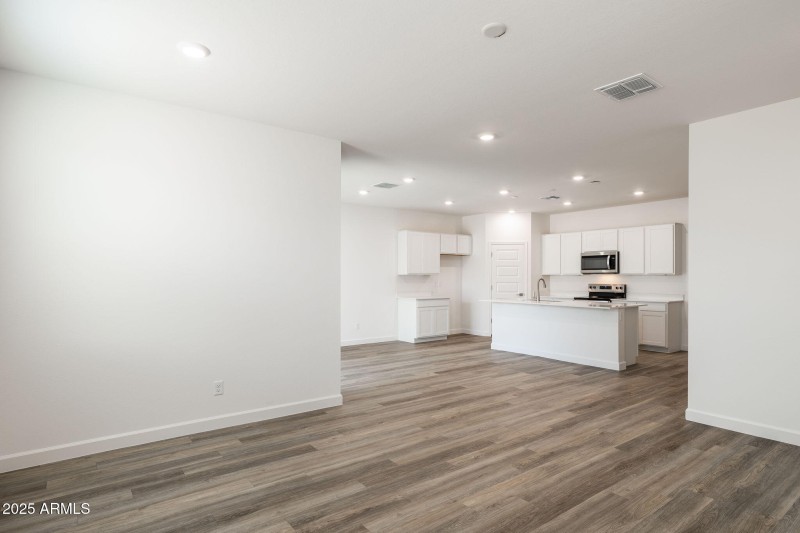 9-web-or-mls-17738-w-hatcher-rd-lot-103-