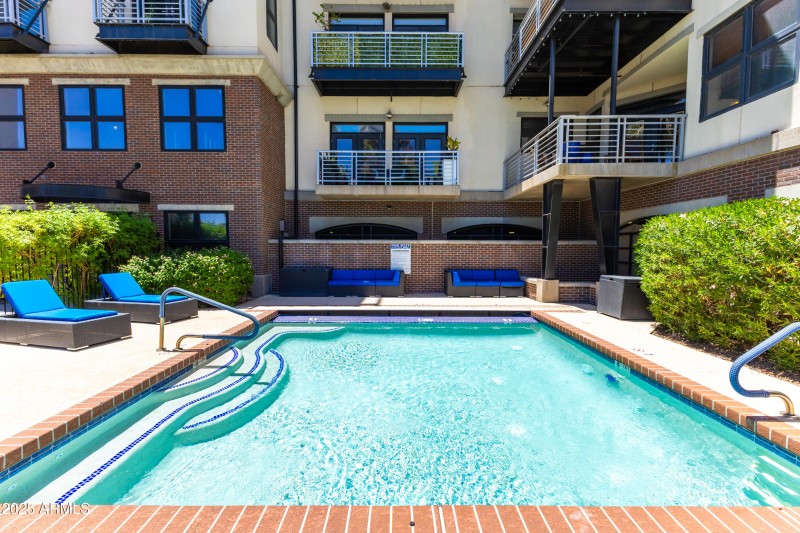 914 E Osborn #208-3