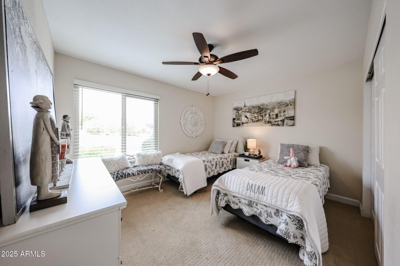 two twin guest room