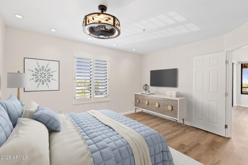 SPACIOUS & BRIGHT
