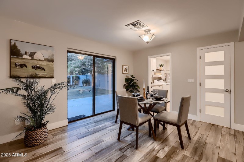 2518 E Flower St - Web Quality - 008 - 1