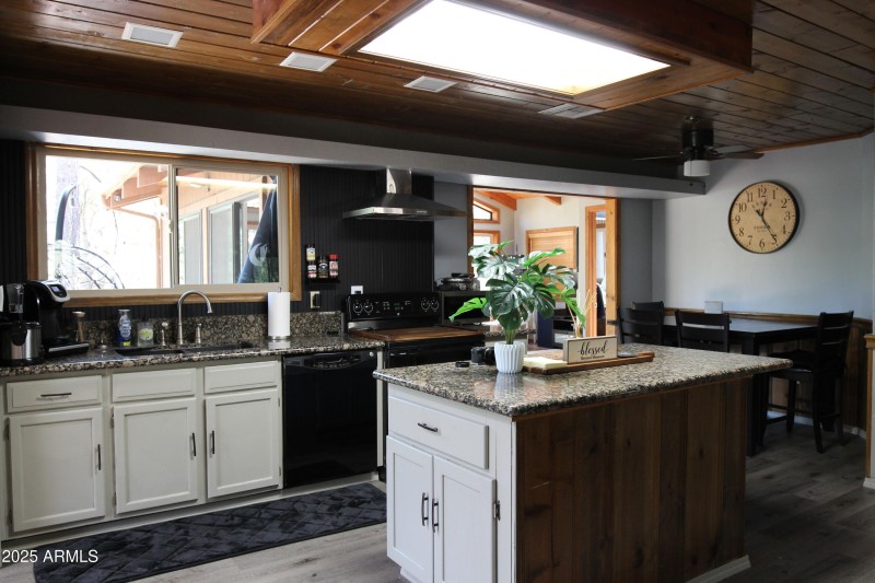 Kitchen2