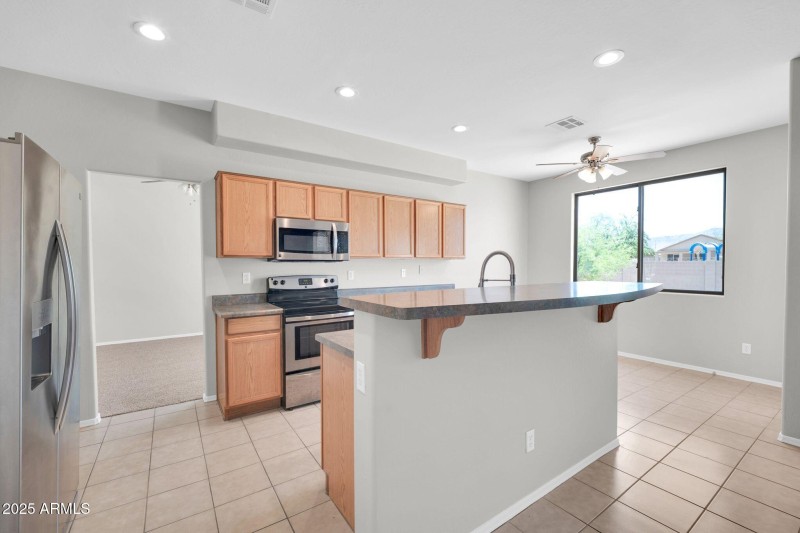 2605 W Darrel Rd-8