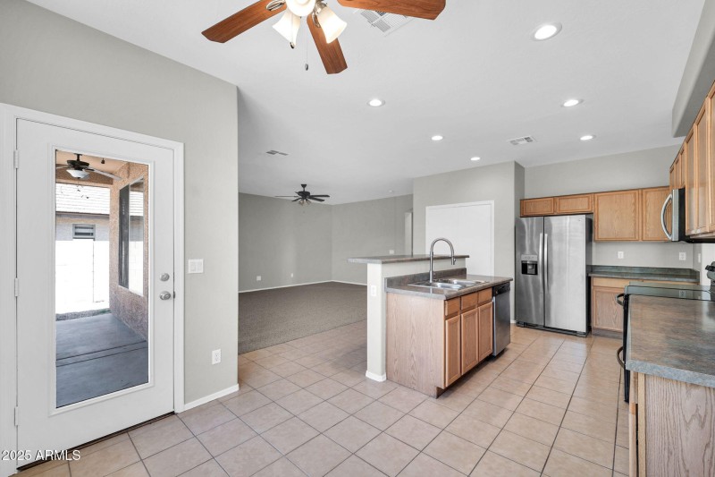 2605 W Darrel Rd-9