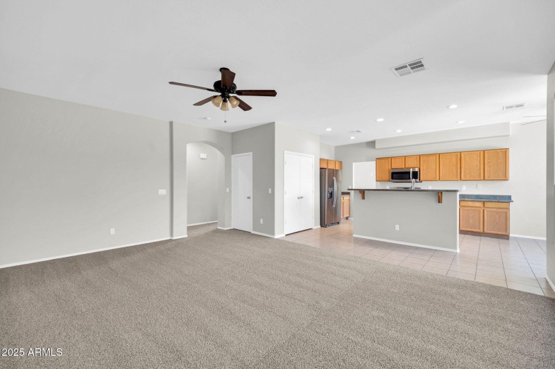 2605 W Darrel Rd-14
