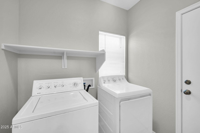 2605 W Darrel Rd-15