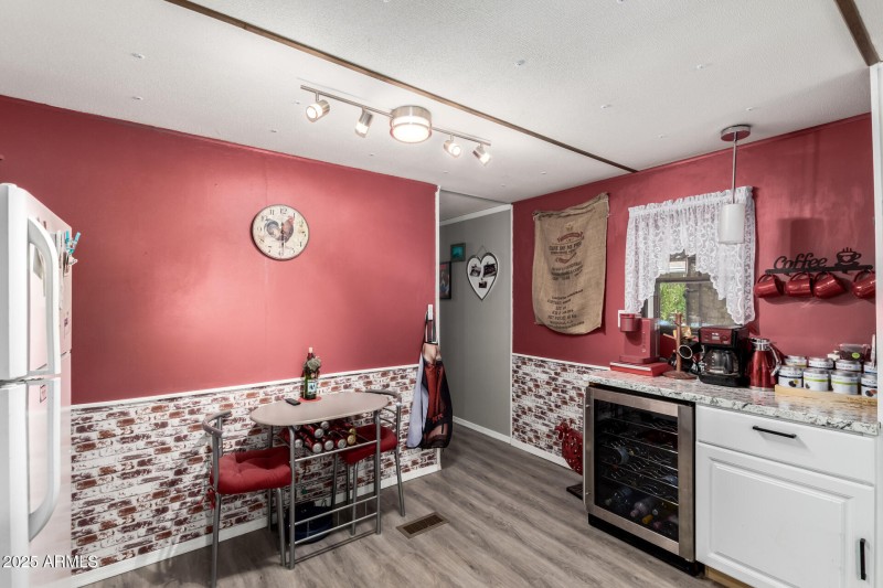 20 - Broadway 9302