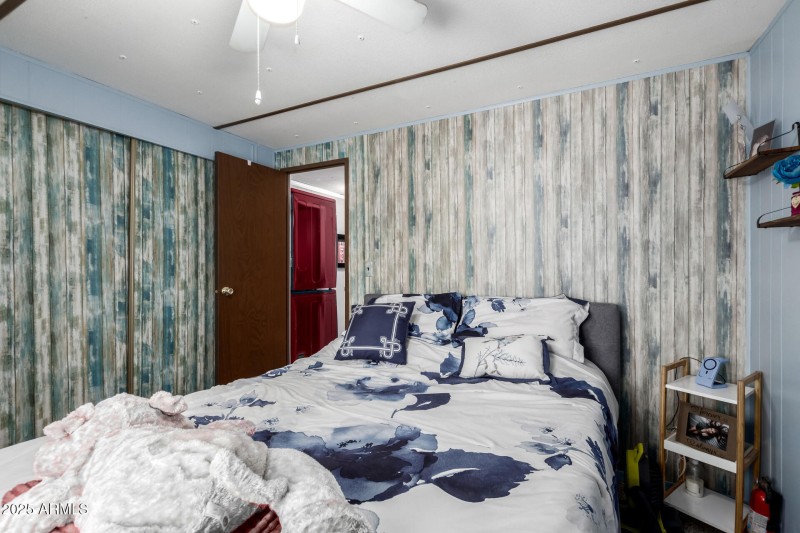 22 - Broadway 9302