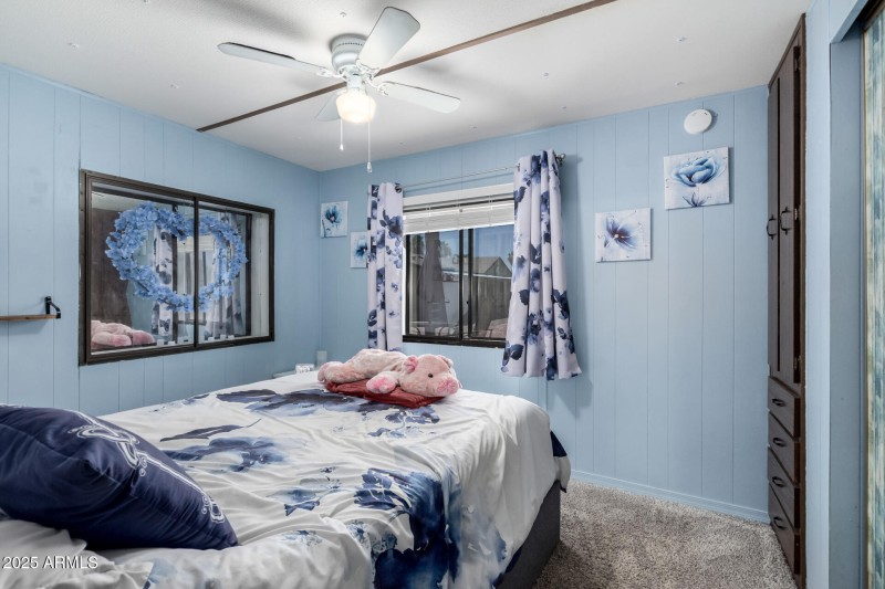 23 - Broadway 9302