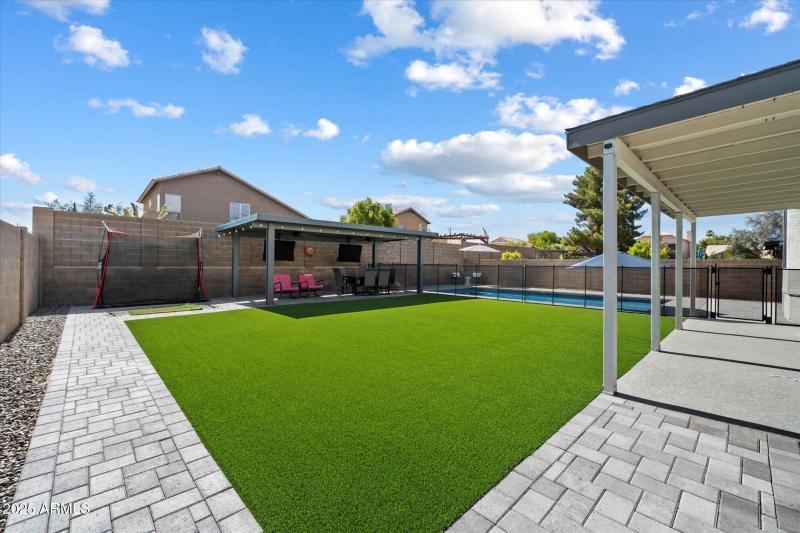 19002 N 25th Pl - Backyard