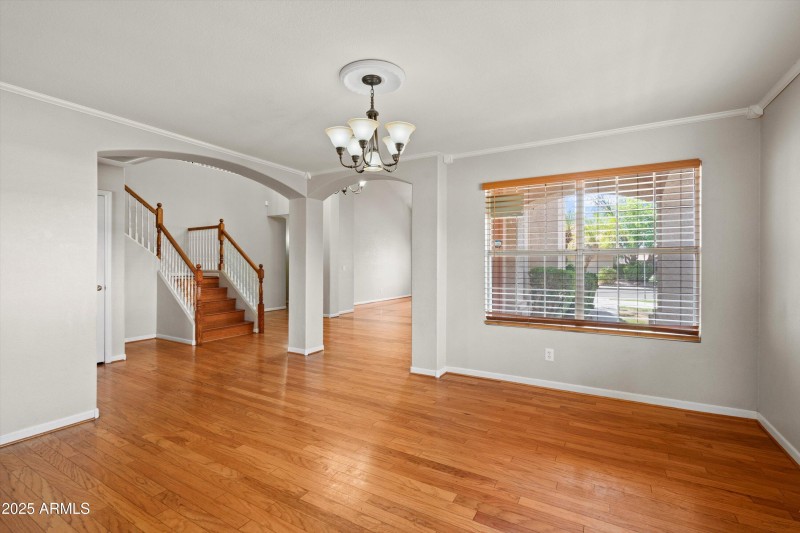 14-Dining Area