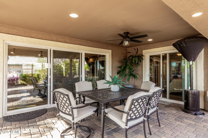 1087 Cvrd patio