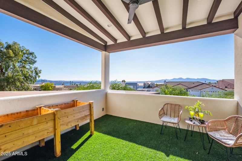 300 Jones Dr, Lake Havasu City AZ-068