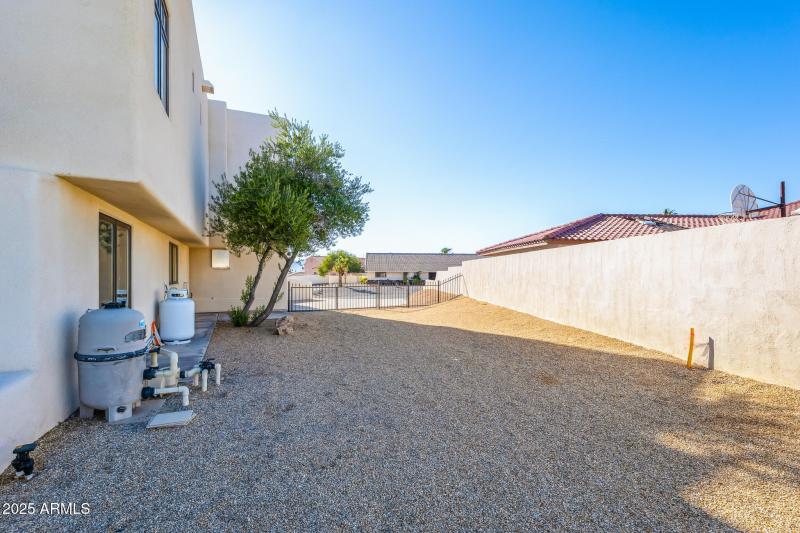 300 Jones Dr, Lake Havasu City AZ-088