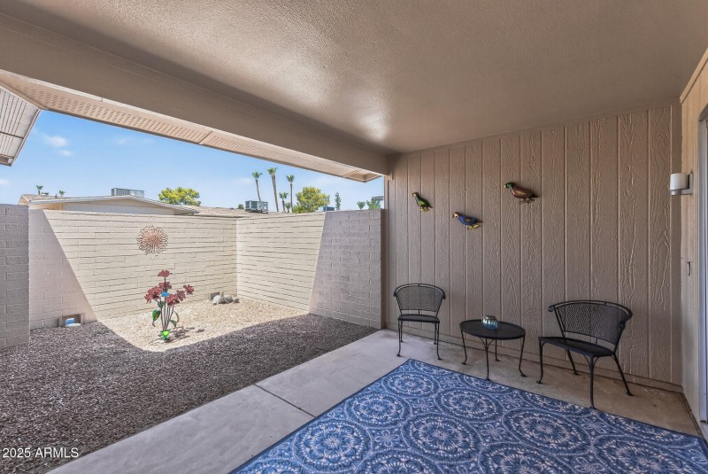 Private Back Patio & yard