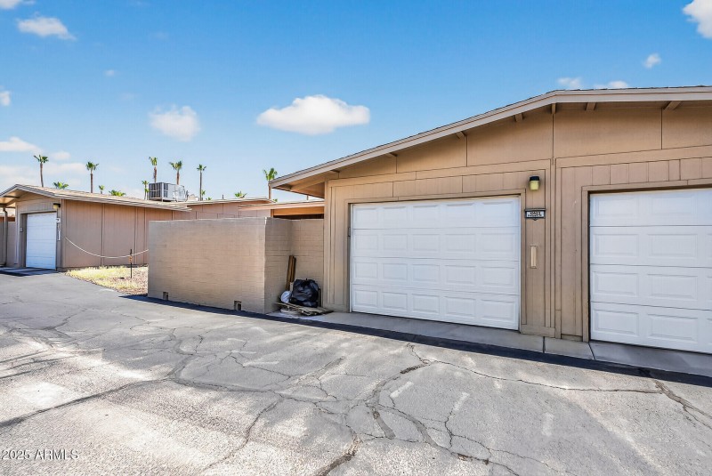 Private Garage Space