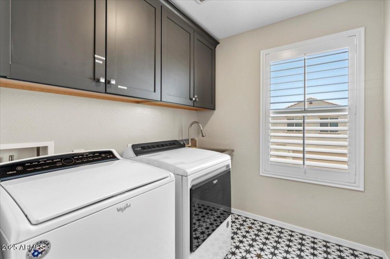150th Laundry Room