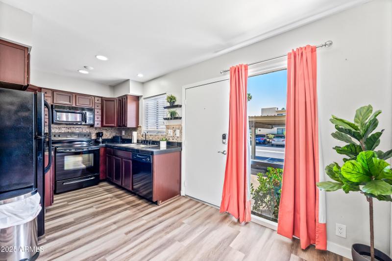 9-4630N68S242-ocupix