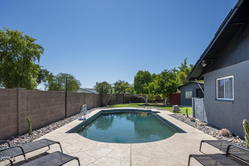 Diving Pool