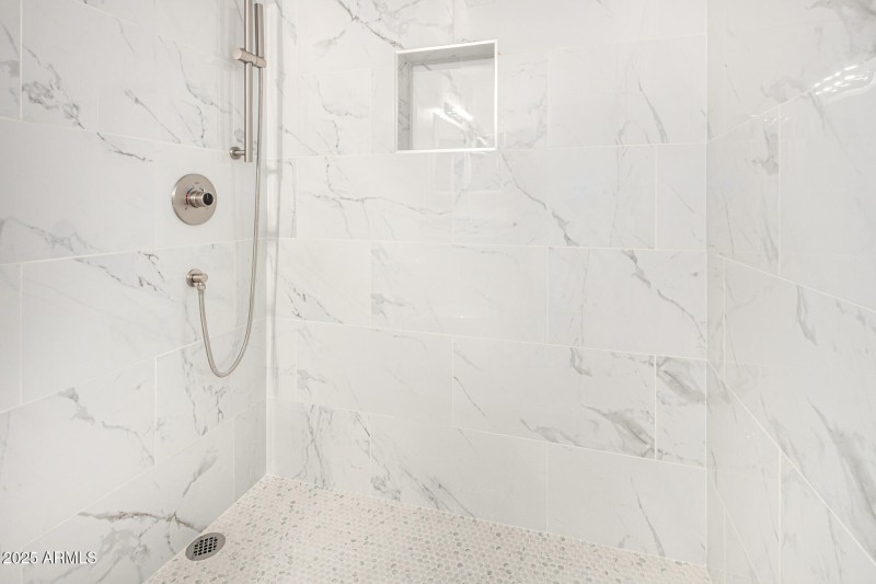 CUSTOM TILE WALK-IN SHOWER