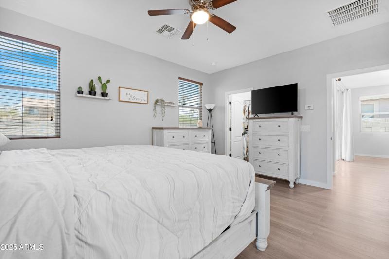 Master Bed 3