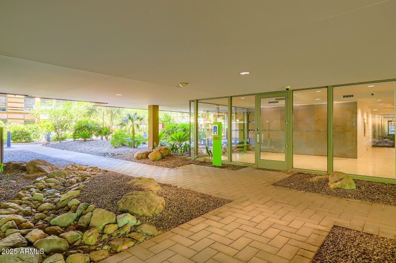 7151 E Rancho Vista Drive #6002 - Web Qu