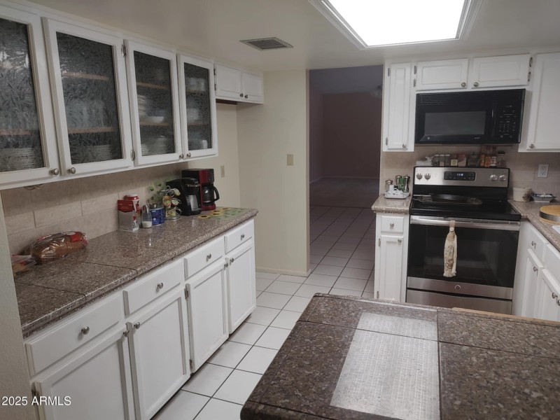 kitchen2