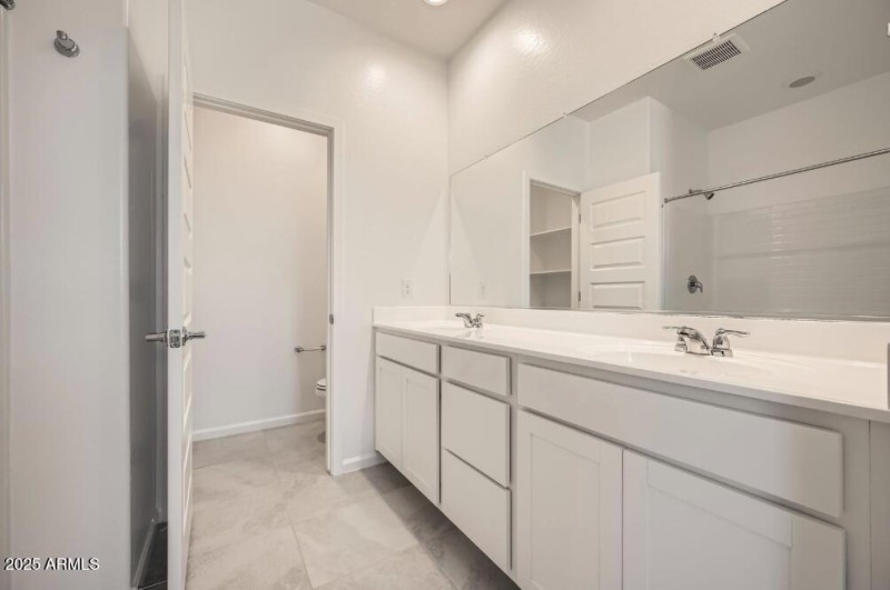 Owners Bath