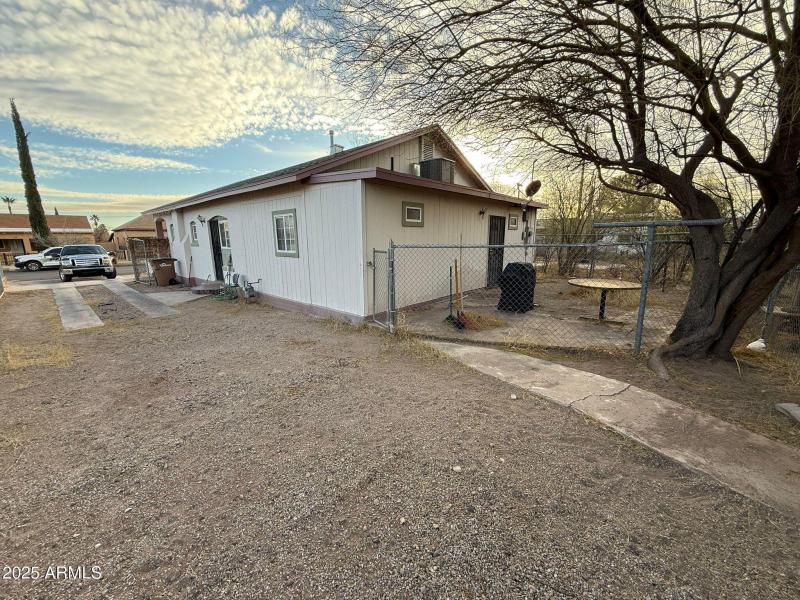 WhatsApp Image 2025-01-24 at 4.56.25 PM