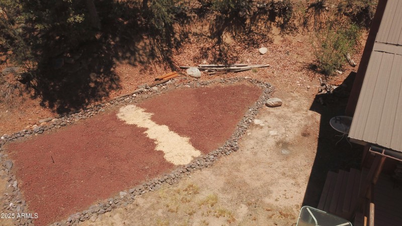 Horseshoe pit
