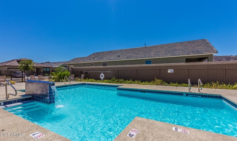 Pool 2
