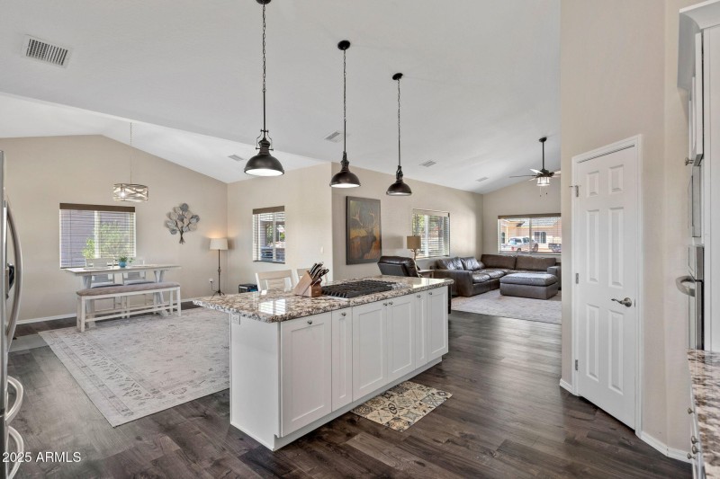 460SMountainPinesAve-ShowLow-AZ-11