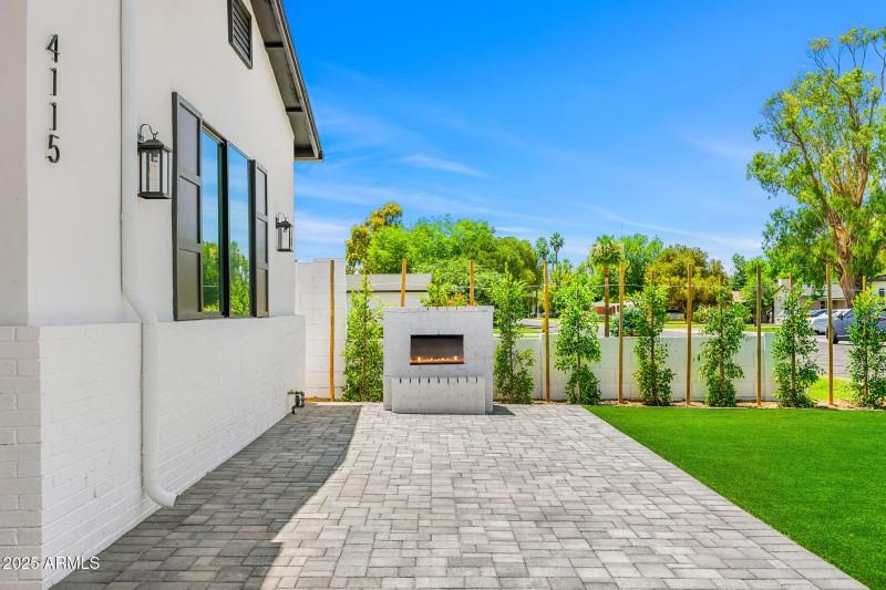 front patio lounge