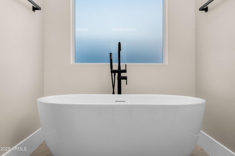primary bathroom soaking tub