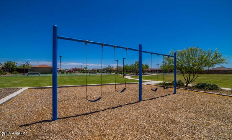 Copper-Park-swing