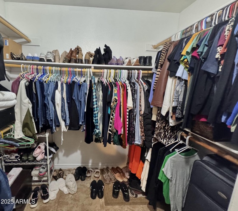 2nd walk in closet