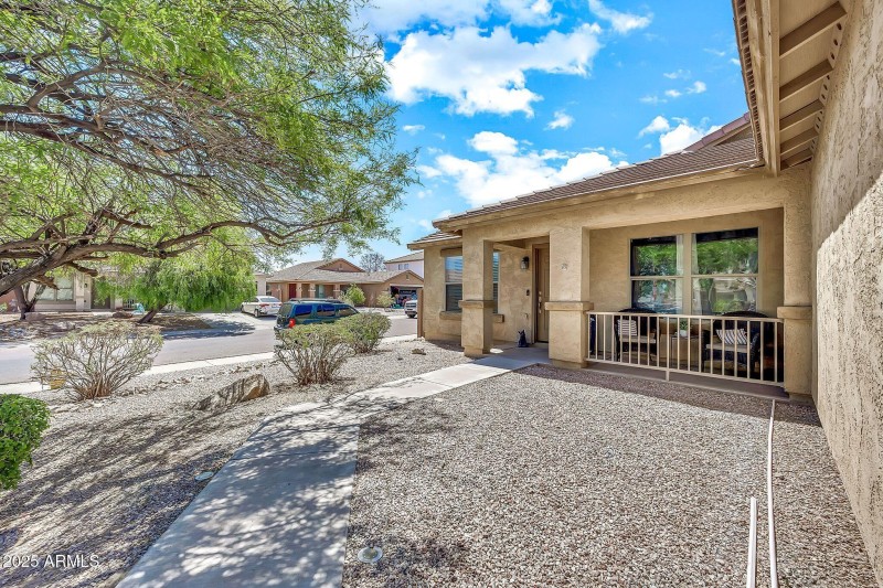 1147 E Harvest Rd-3