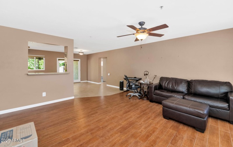 8140 E Mitchell Dr-large-008-015-8140 E