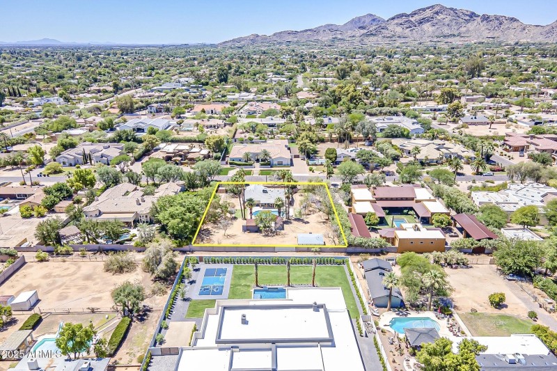 005_Aerial View