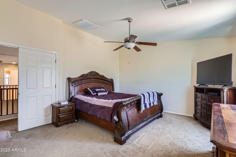 Primary bed
