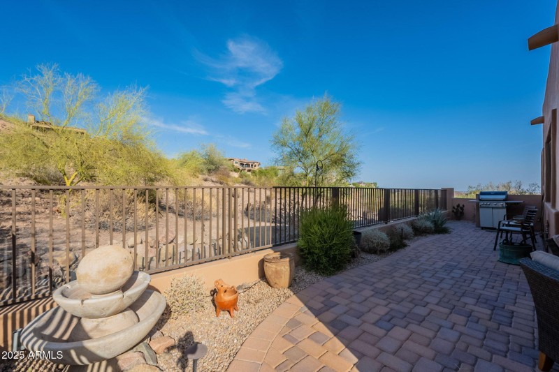 9817 N AZURE CT 8, Fountain Hills