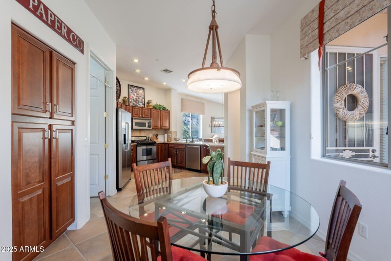 9817 N AZURE CT 8, Fountain Hills