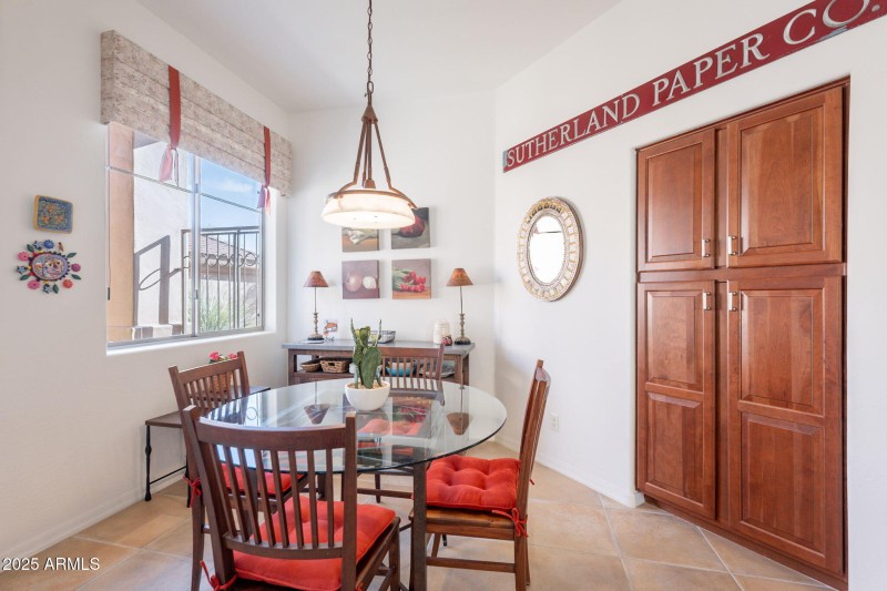 9817 N AZURE CT 8, Fountain Hills