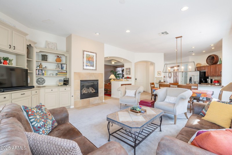 9817 N AZURE CT 8, Fountain Hills