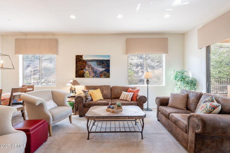 9817 N AZURE CT 8, Fountain Hills