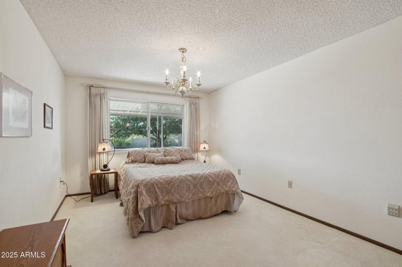 Guest bedroom 1