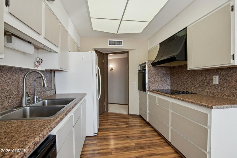 Modern kitchen