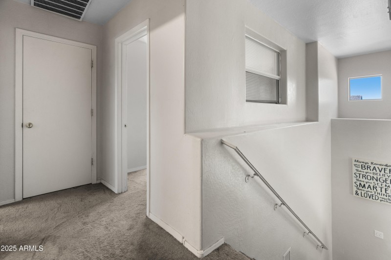 1374 E Tenth Pl-11